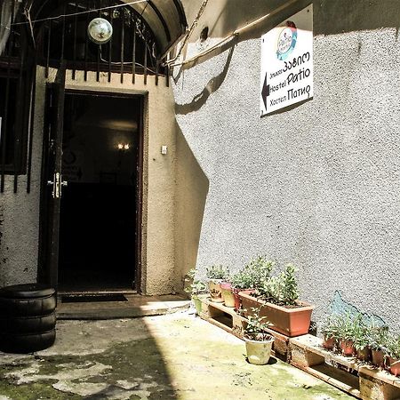 Patio Hostel Tiflis Exterior foto
