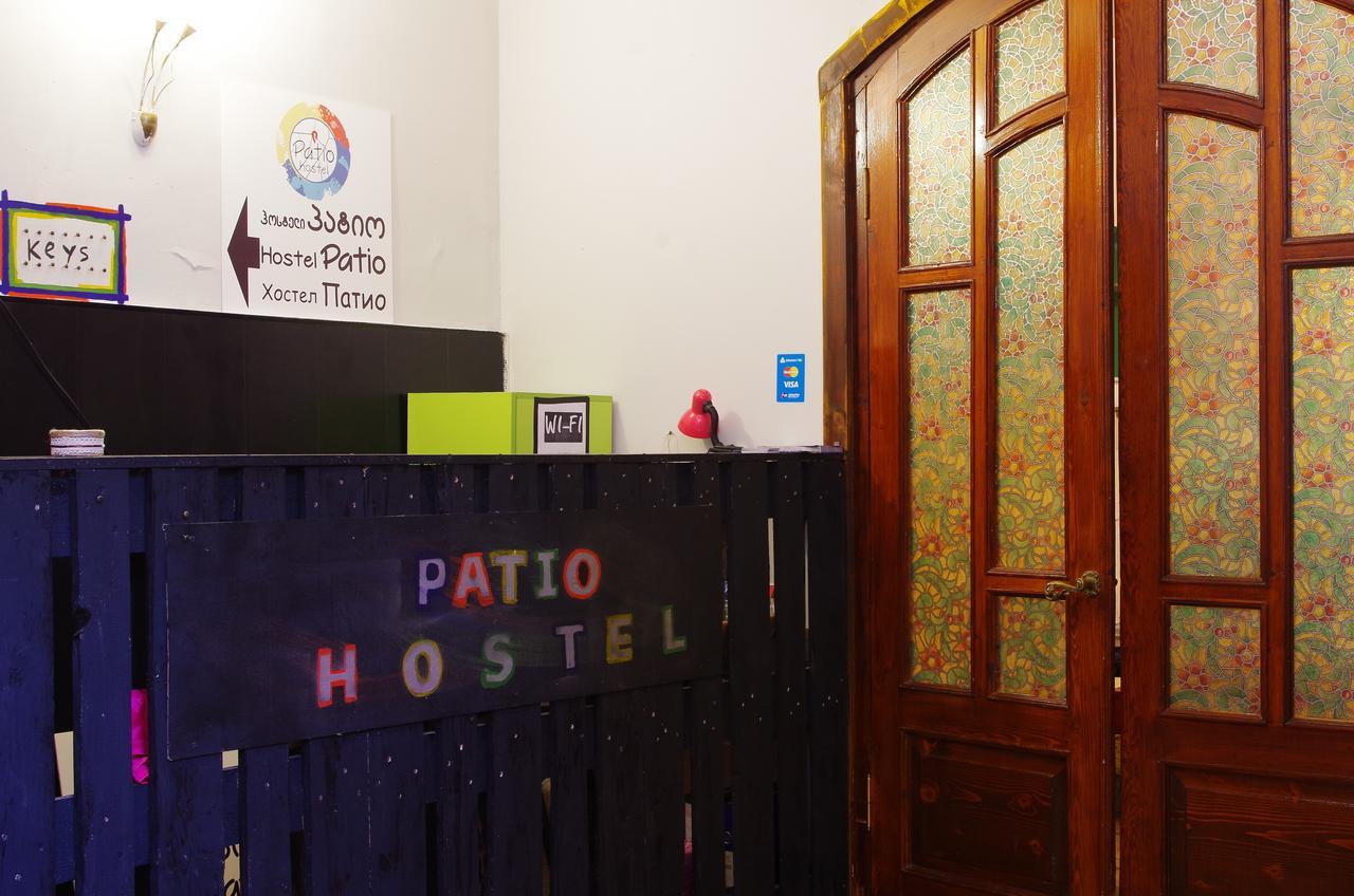 Patio Hostel Tiflis Exterior foto